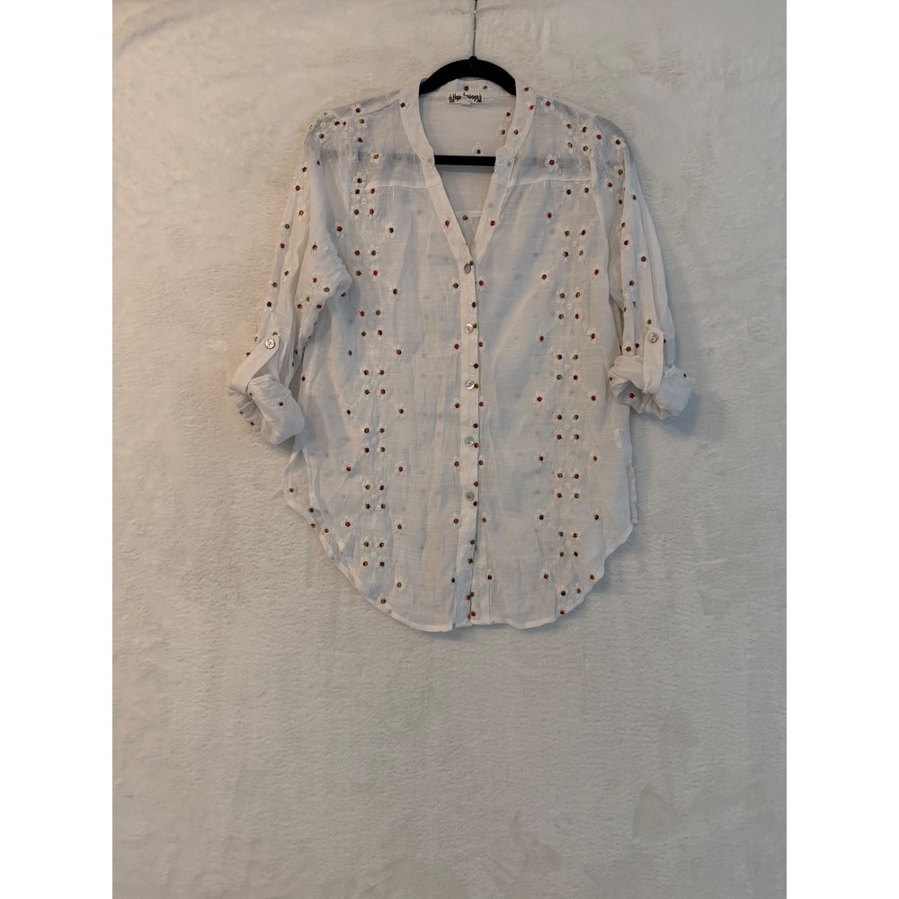 Hope Springs White Embroidered Floral Roll Tab‎ Sleeve Button Up Blouse Small